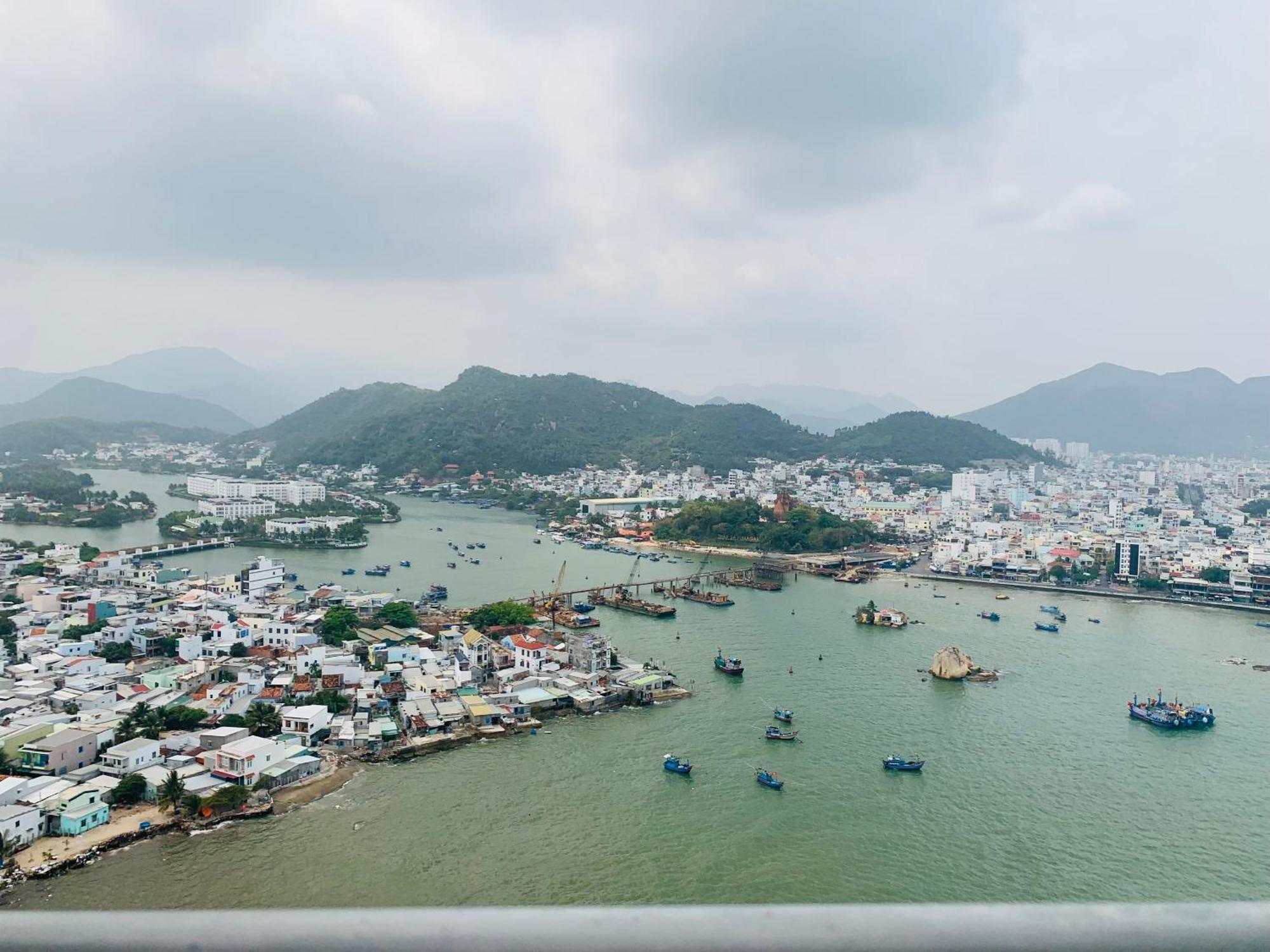 L'Apartment And Signature Nha Trang Tours - Muong Thanh Luxury Khanh Hoa Exterior photo